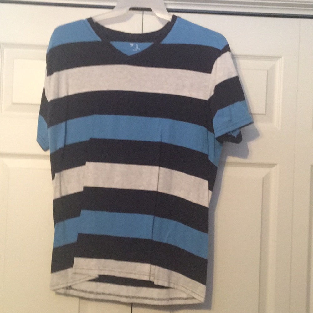 Gap v neck